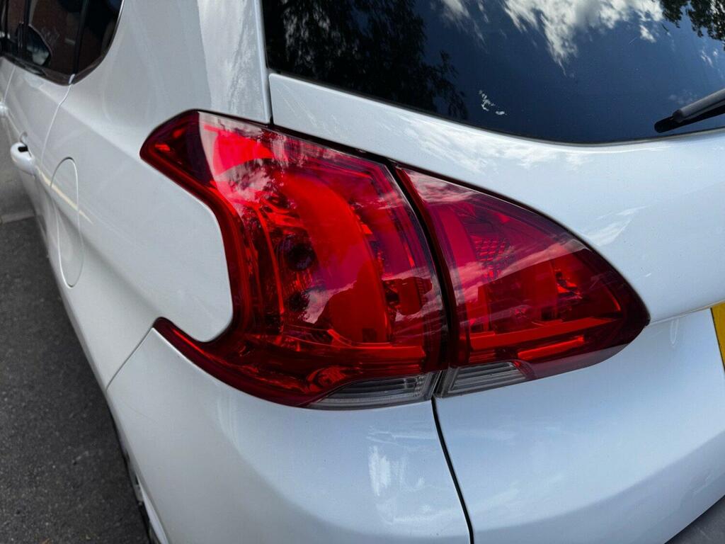 Peugeot 2008 Allure Black #67