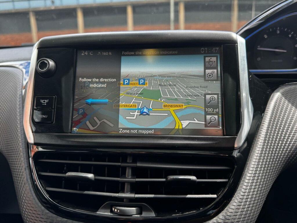 Peugeot 2008 Allure Black #37