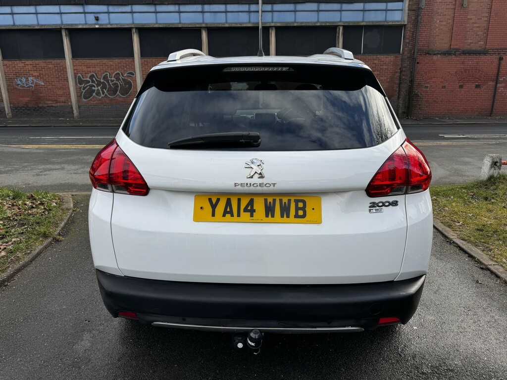 Peugeot 2008 Allure Black #34