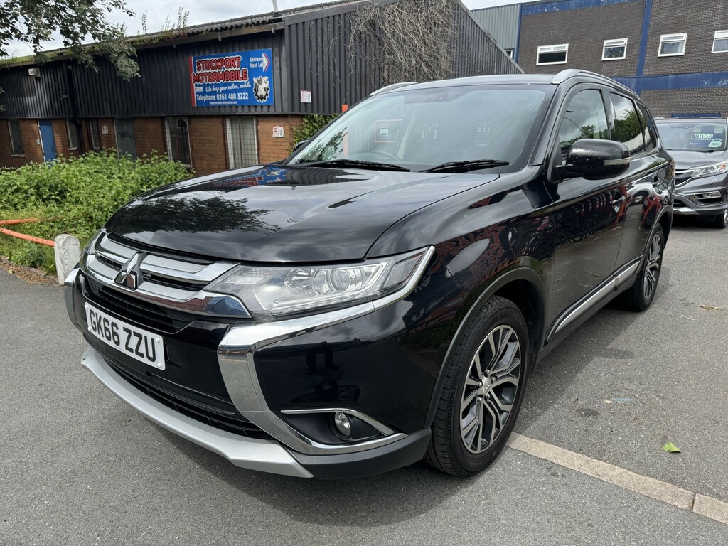 Mitsubishi Outlander 2.2 Di-d 4 White #52