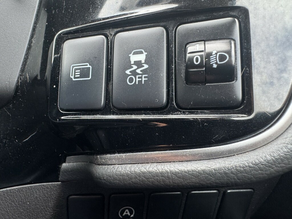 Mitsubishi Outlander 2.2 Di-d 4 White #99
