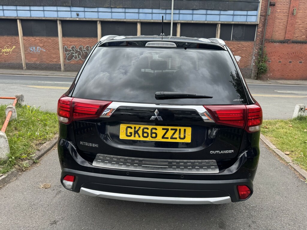 Mitsubishi Outlander 2.2 Di-d 4 White #8