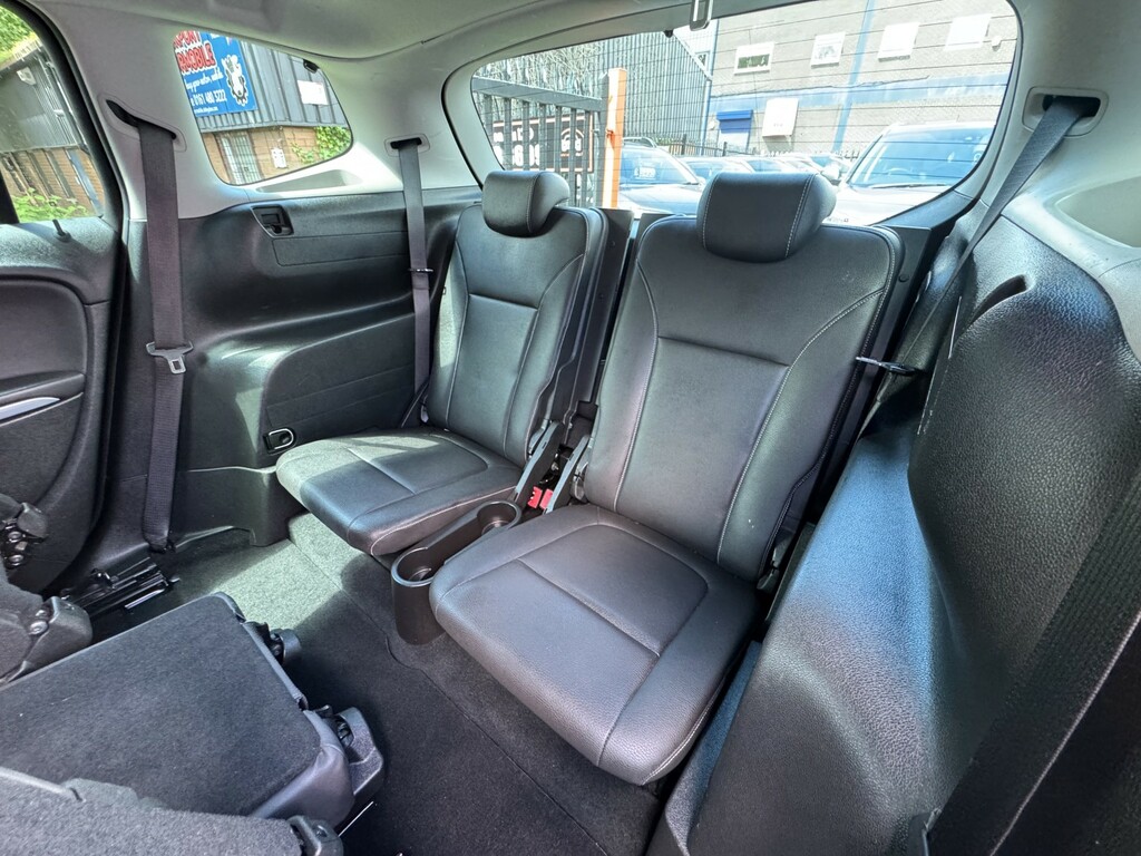 Vauxhall Zafira Tourer Design Red #85