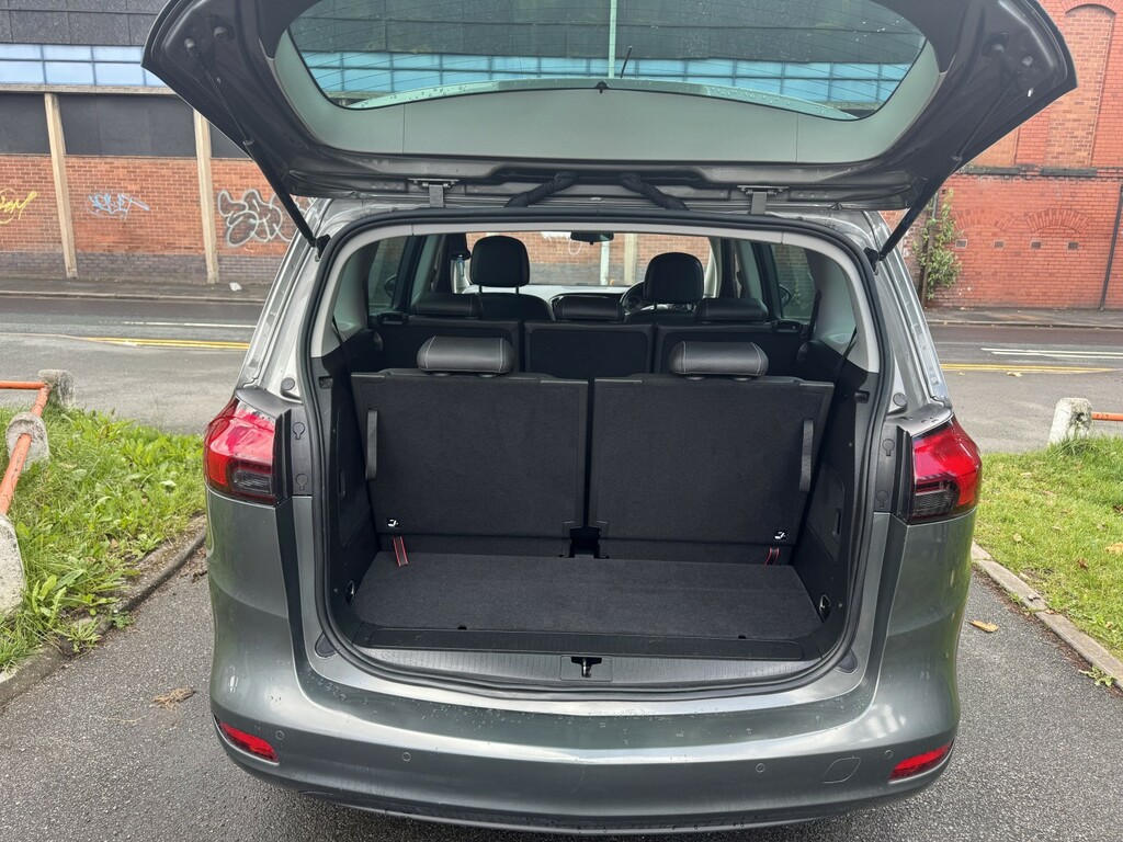 Vauxhall Zafira Tourer Design Red #27