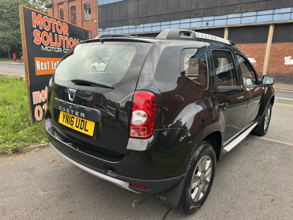 Dacia Duster 1.5 Laureate Dci 110 4X2 Black #2