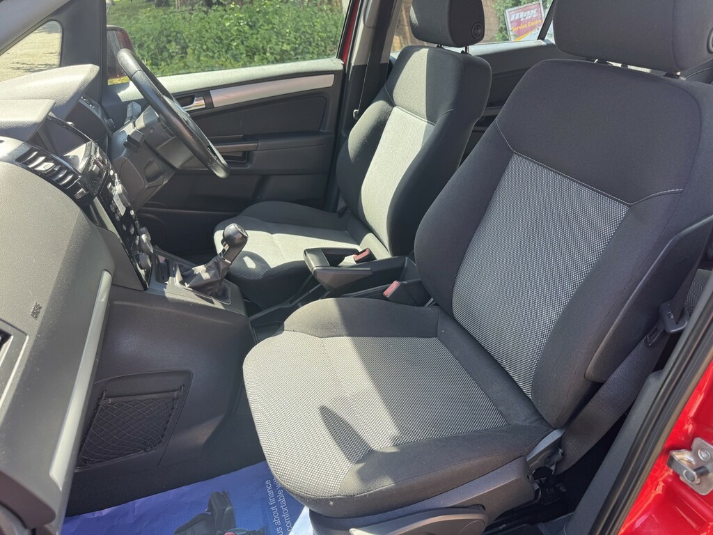 Vauxhall Zafira Exclusiv Black #31