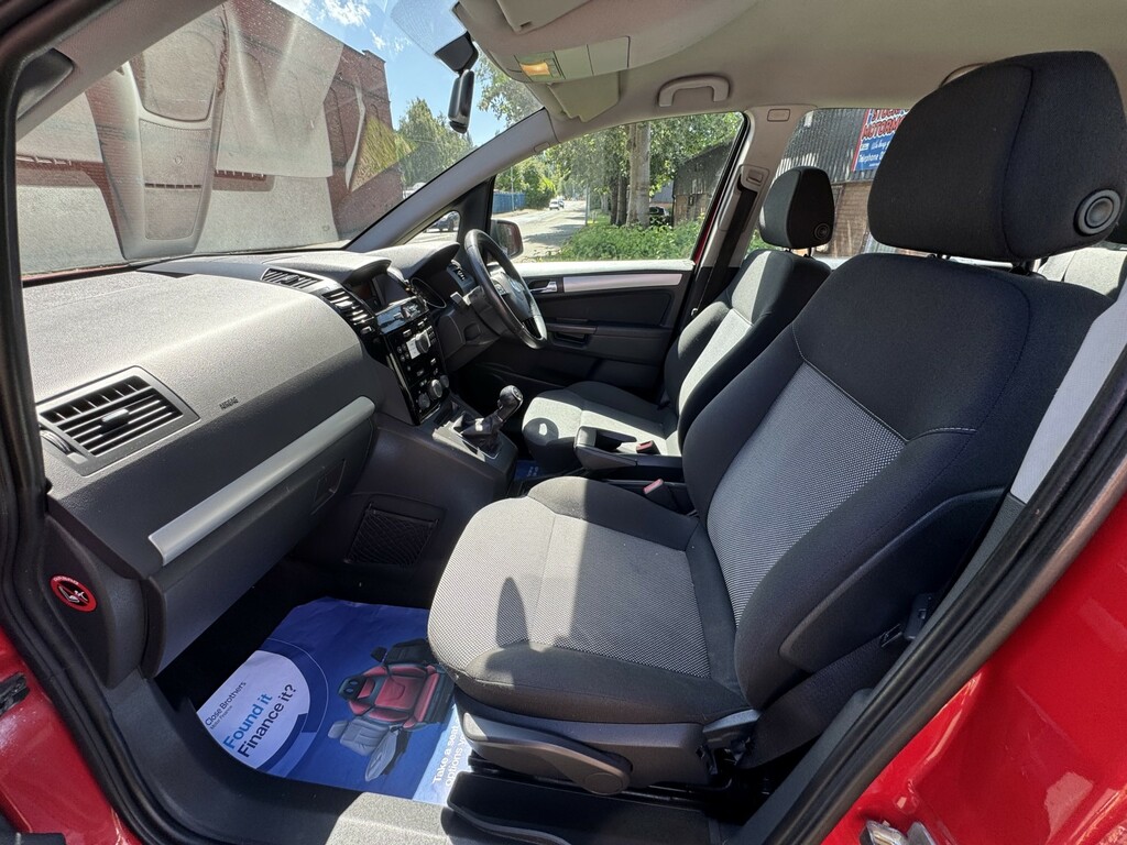 Vauxhall Zafira Exclusiv Black #29