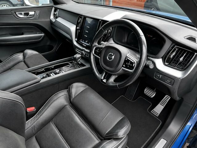 Volvo XC60 2018 2.0 D4 R-design Suv Awd Euro Blue #2