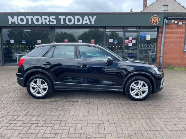 Audi Q2 2022 1.0 Tfsi 30 Sport Suv Euro Black #4