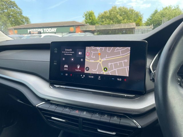 Skoda Octavia 2022 1.5 Tsi Act Se Technology Estate M Grey #3