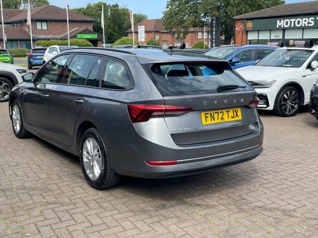 Skoda Octavia 2022 1.5 Tsi Act Se Technology Estate M Grey #6