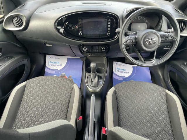 Toyota Aygo X 2023 1.0 Vvt-i Edge Hatchback X-shift E Green #5