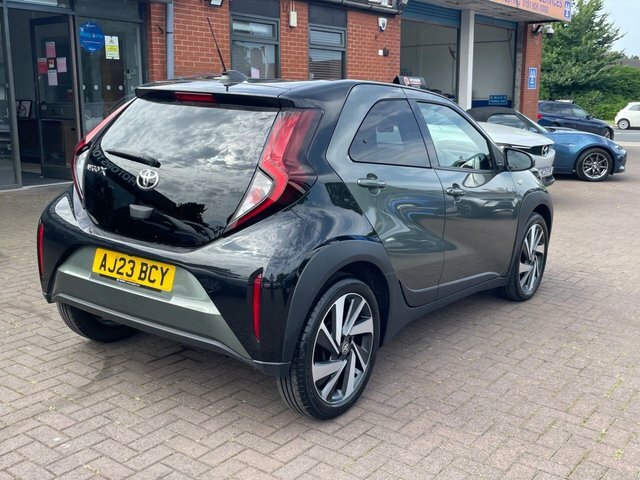 Toyota Aygo X 2023 1.0 Vvt-i Edge Hatchback X-shift E Green #4