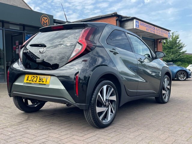 Toyota Aygo X 2023 1.0 Vvt-i Edge Hatchback X-shift E Green #6