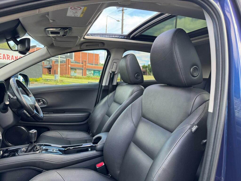 Honda Hr-V  Red #17