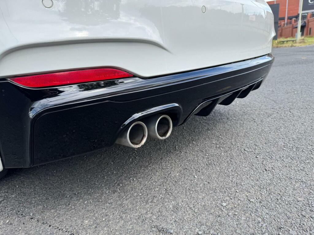 BMW 2 Series 218I Se Step White #41