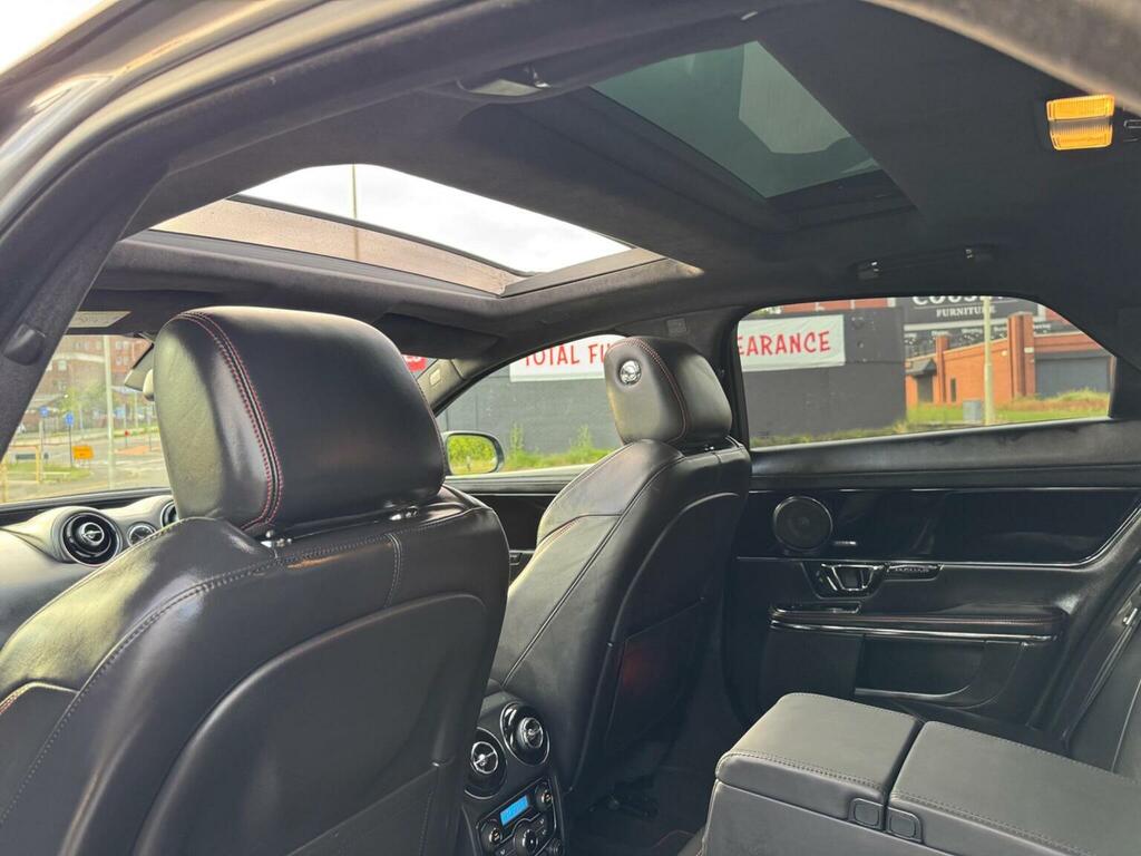 Jaguar XJ Saloon Grey #21