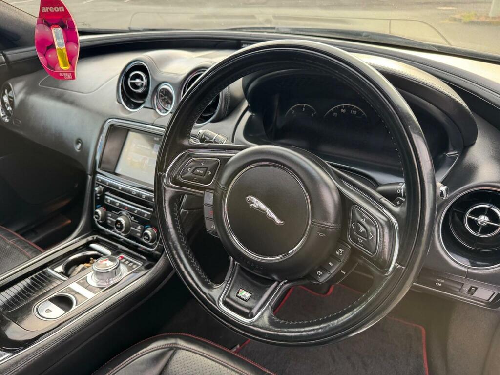 Jaguar XJ Saloon Grey #9