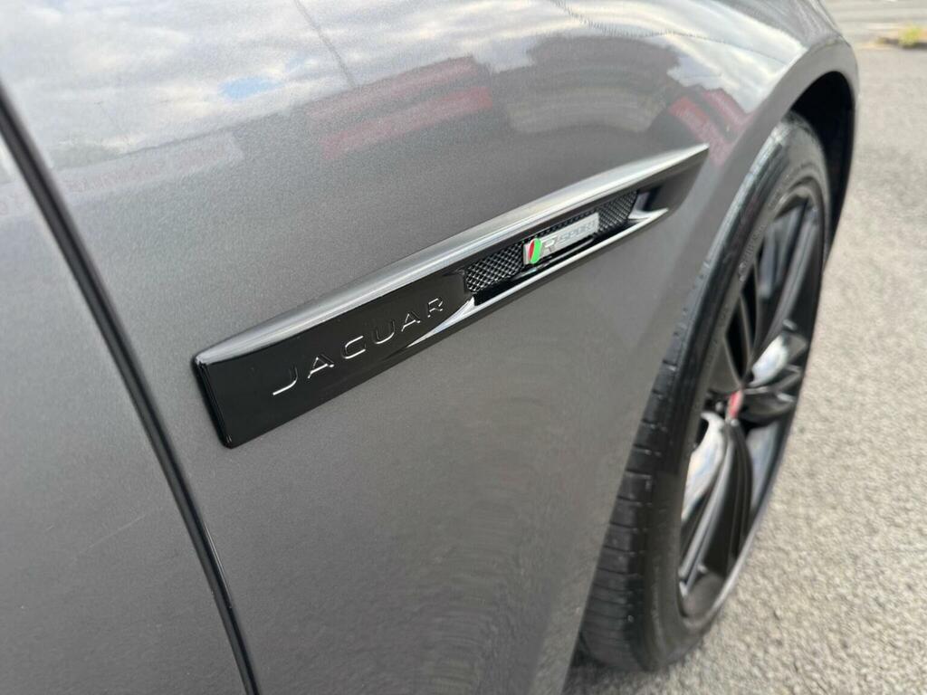 Jaguar XJ Saloon Grey #42