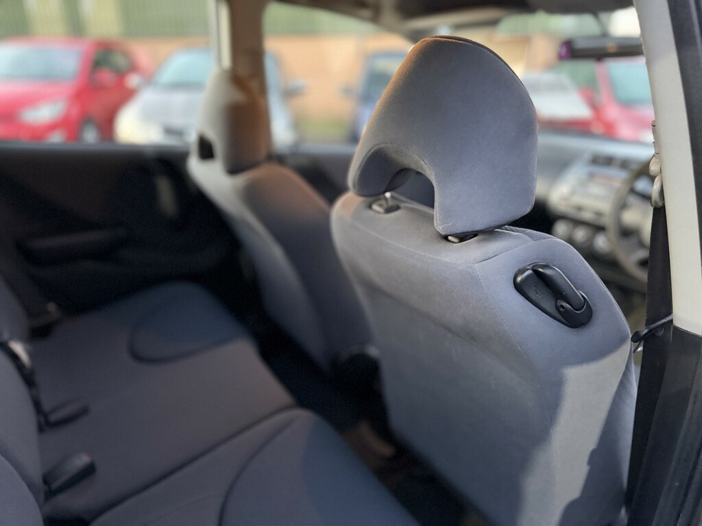 Honda Jazz Hatchback 1.4 I-dsi S 200404 Silver #5