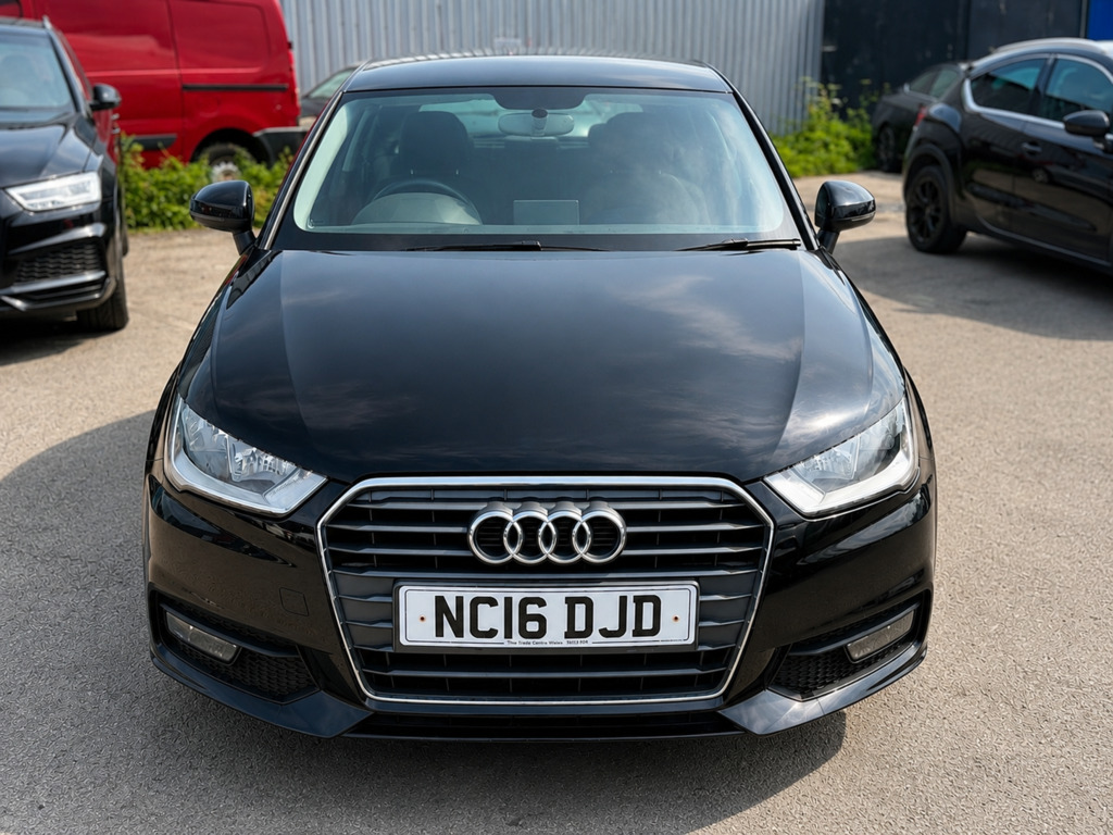 Audi A1 1.0 Tfsi Sport Black #3