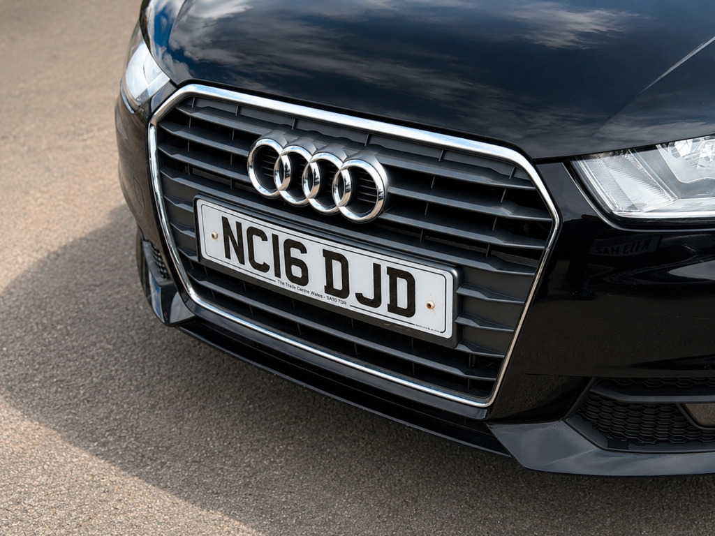 Audi A1 1.0 Tfsi Sport Black #5