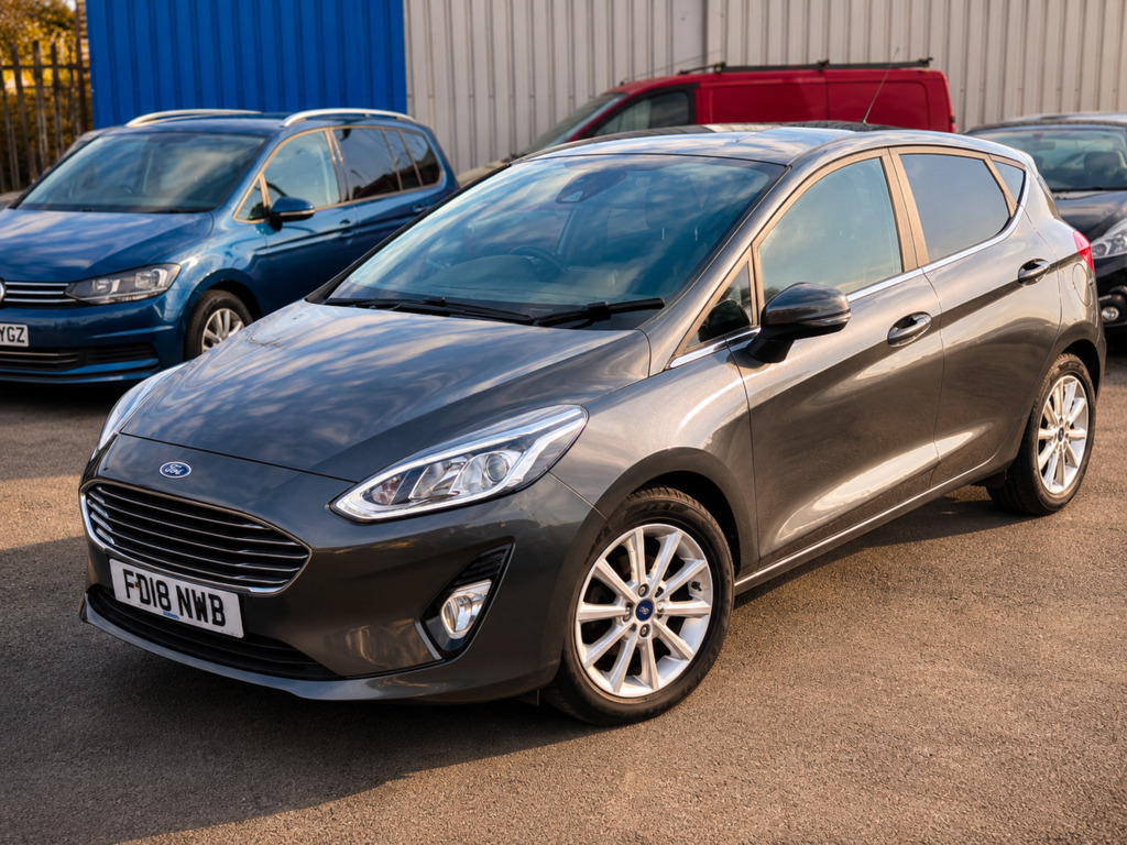 Ford Fiesta Hatchback 1.5 Tdci Titanium 201818 FD18NWB Grey #3