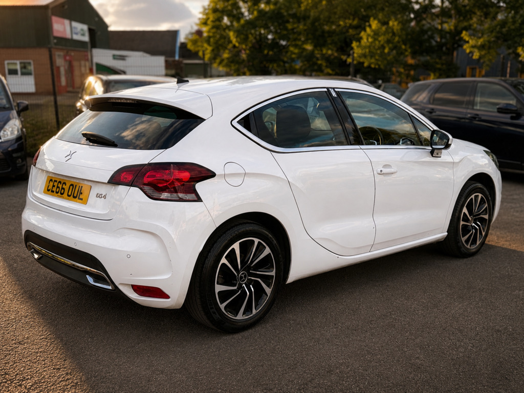 DS DS 4 1.6 Bluehdi Elegance White #6