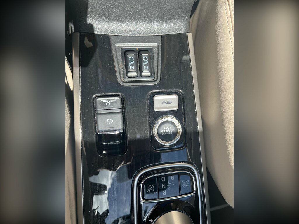 Mitsubishi Outlander 4H Grey #29