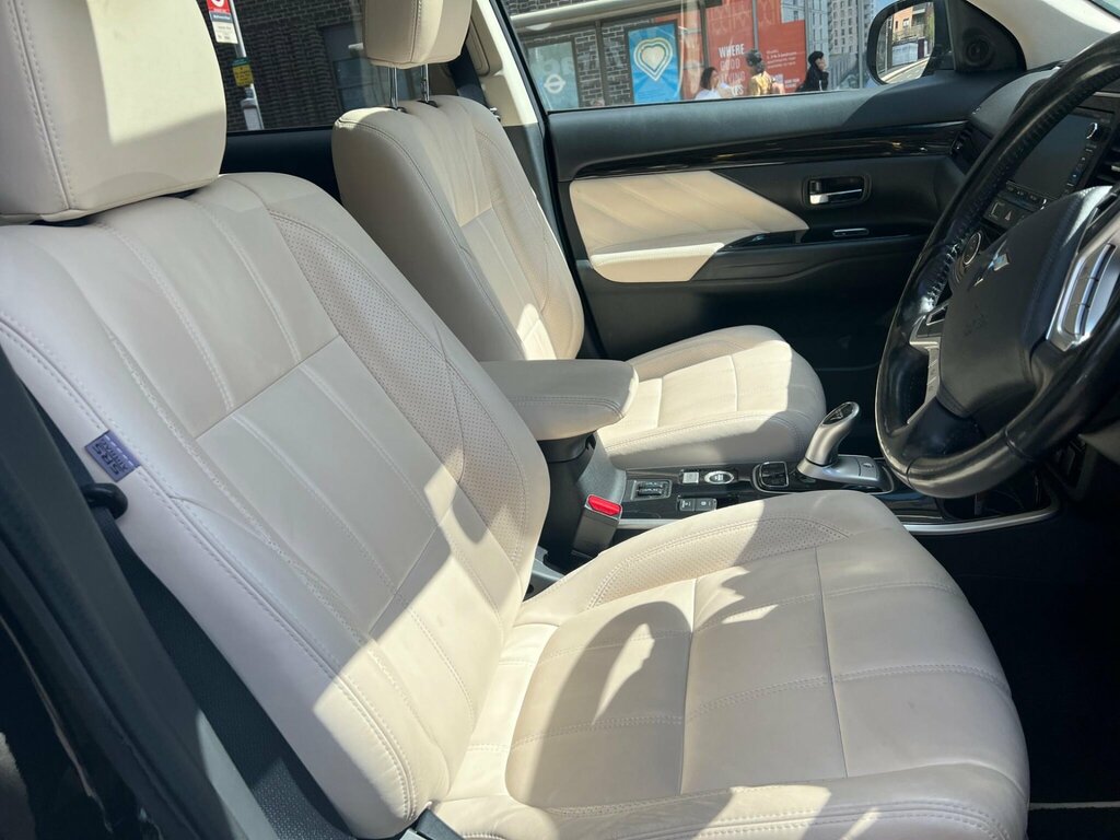 Mitsubishi Outlander 4H Grey #8