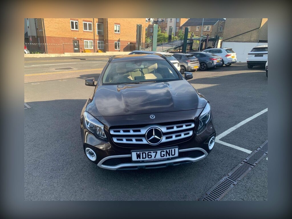 Mercedes-Benz GLA Class 1.6 Gla200 Se 7G-dct Euro 6 Ss Brown
