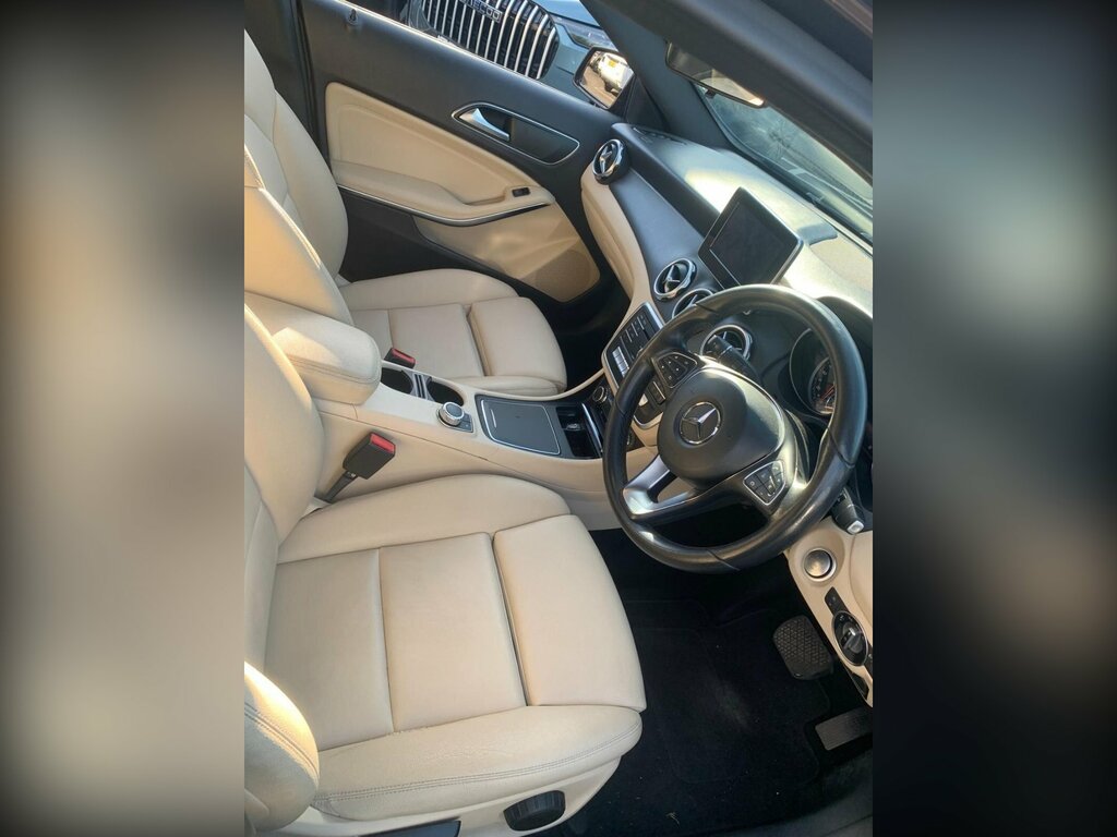 Mercedes-Benz GLA Class 1.6 Gla200 Se 7G-dct Euro 6 Ss Brown #2