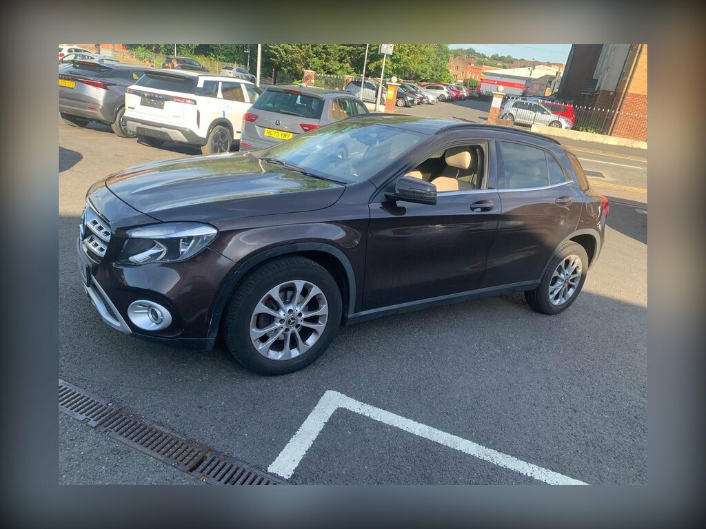 Mercedes-Benz GLA Class 1.6 Gla200 Se 7G-dct Euro 6 Ss Brown #4