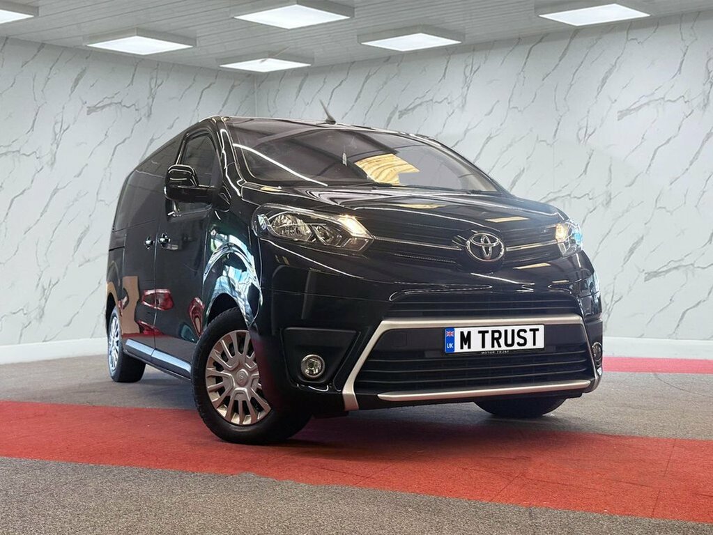 Toyota Proace Verso 1.6L Shuttle Black