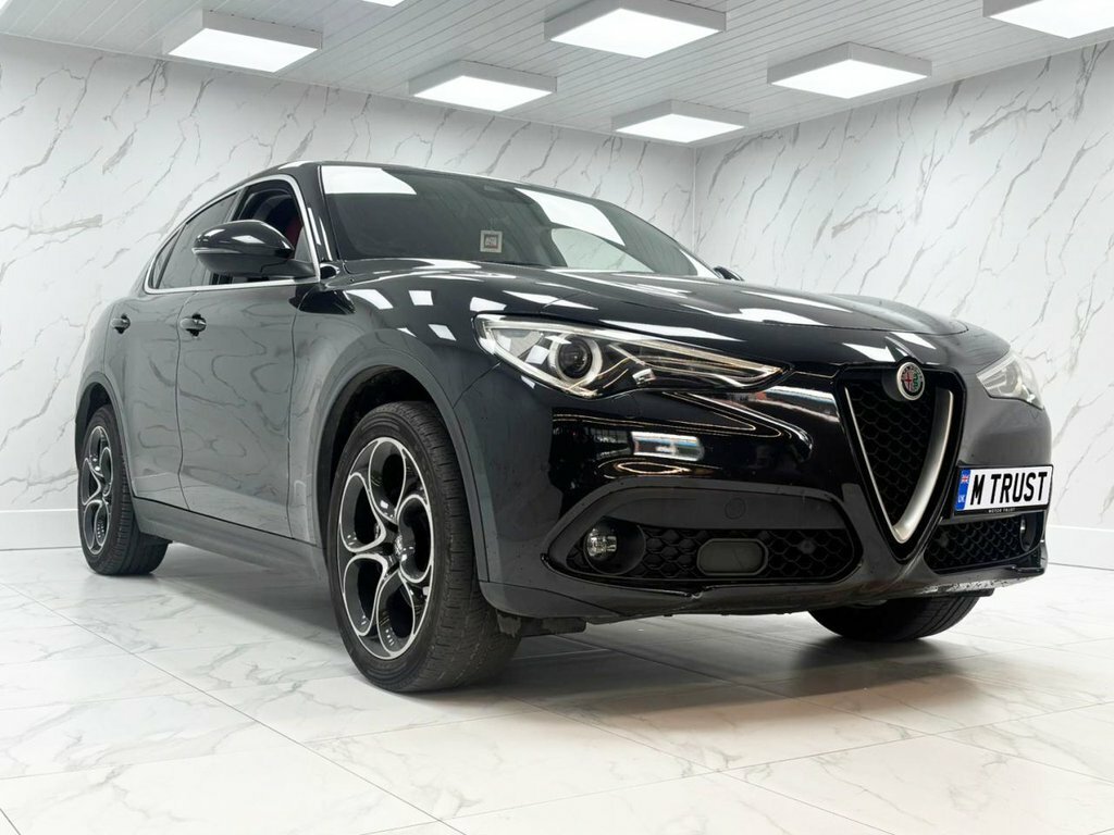 Alfa Romeo Stelvio 2L Speciale Black #2