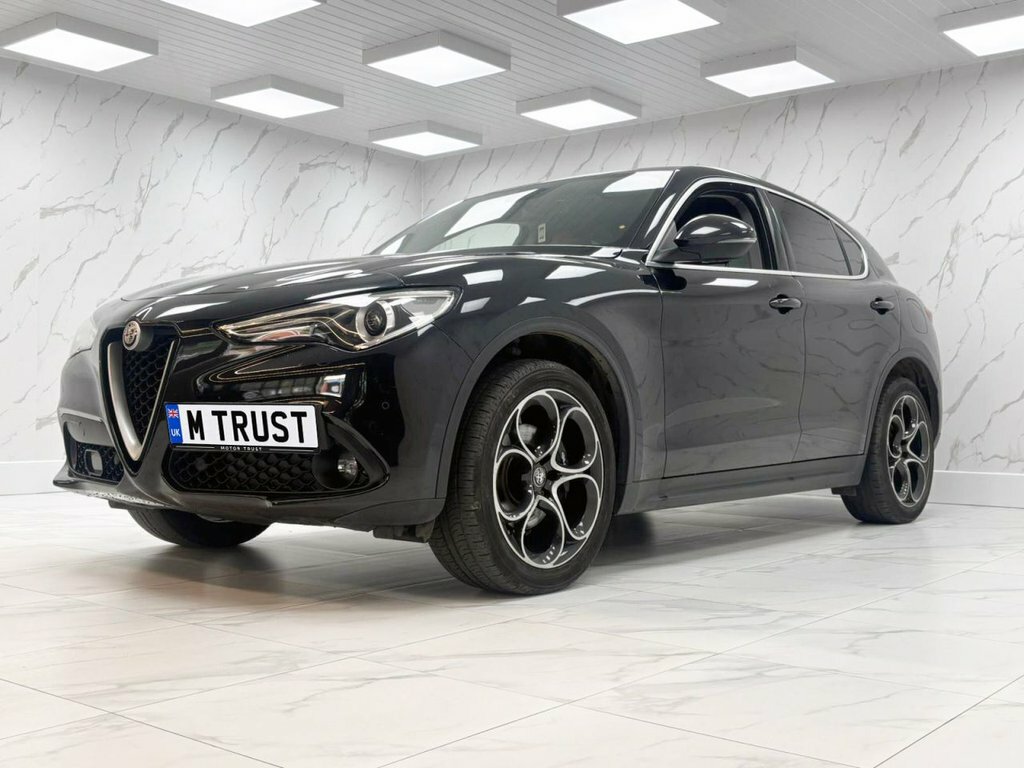 Alfa Romeo Stelvio 2L Speciale Black #5