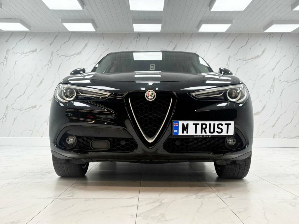 Alfa Romeo Stelvio 2L Speciale Black #3
