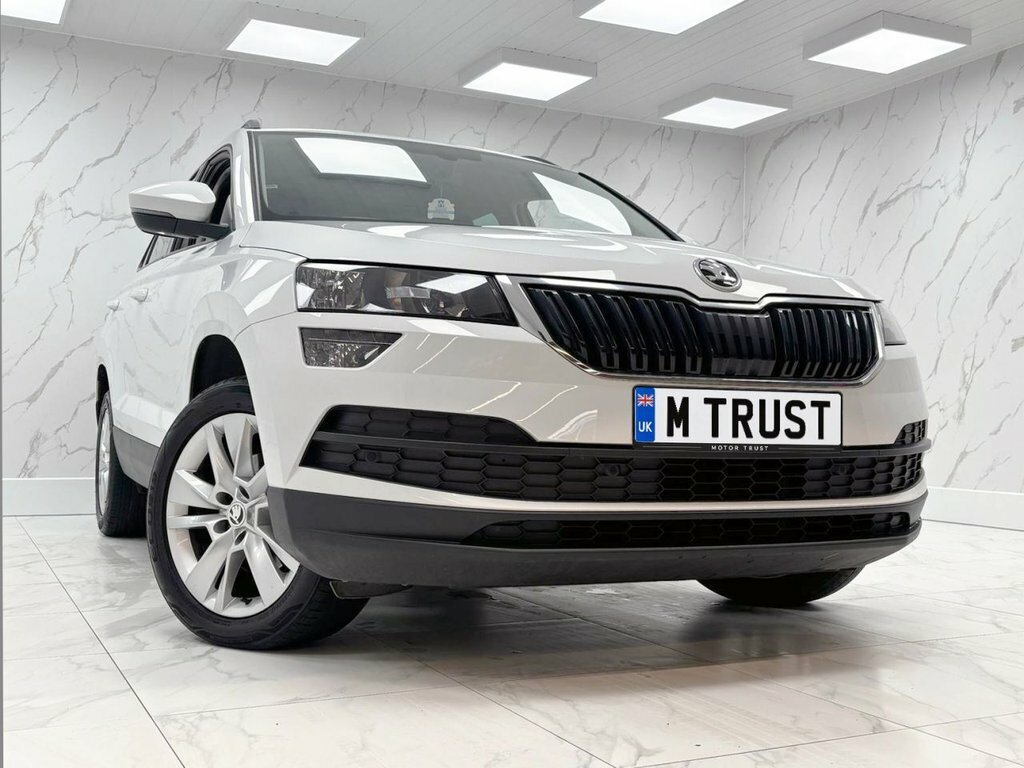 Skoda Karoq 1L Se Technology White
