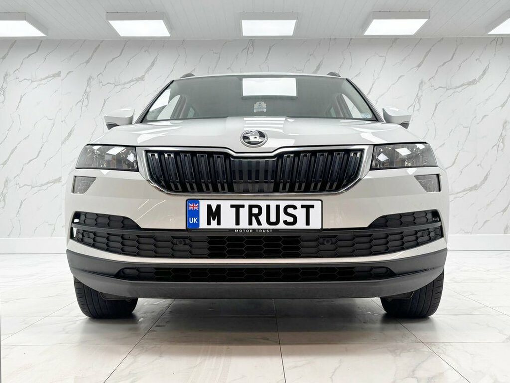 Skoda Karoq 1L Se Technology White #2