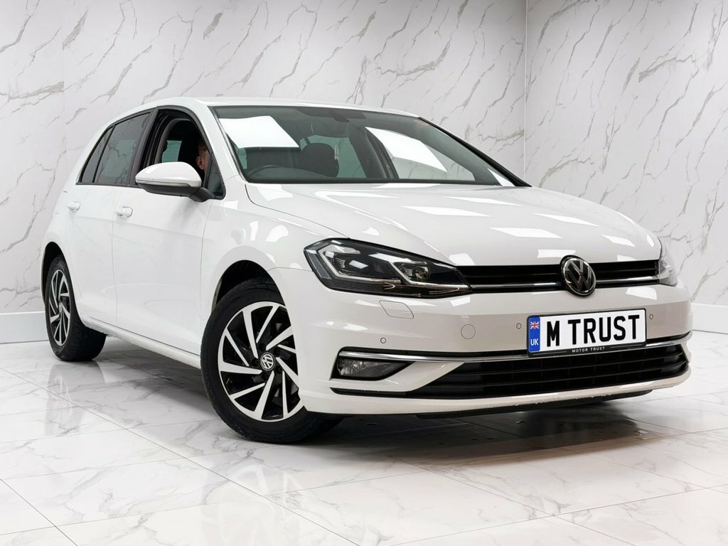Volkswagen Golf 1L Match Edition GD69KFC White #2