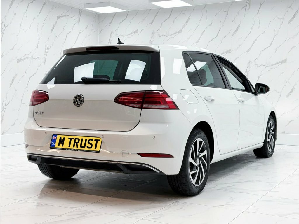 Volkswagen Golf 1L Match Edition GD69KFC White #6