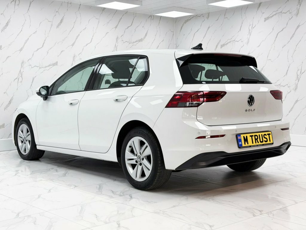 Volkswagen Golf 1L Life RE72HND White #6