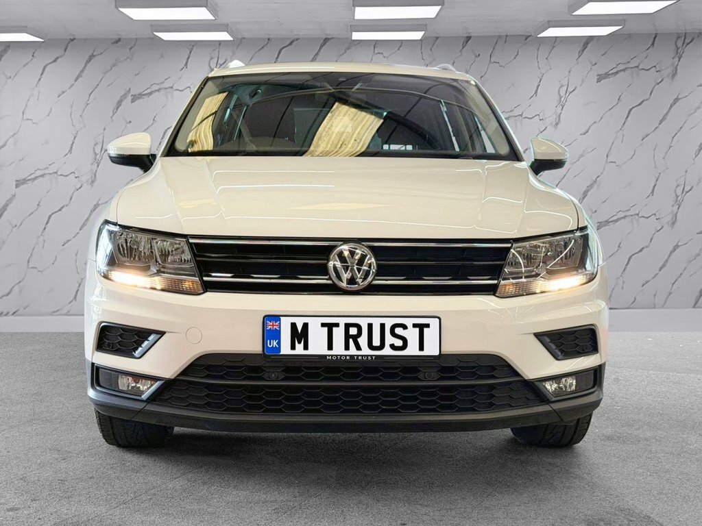Volkswagen Tiguan 1.5L Match LP69XKF White #3