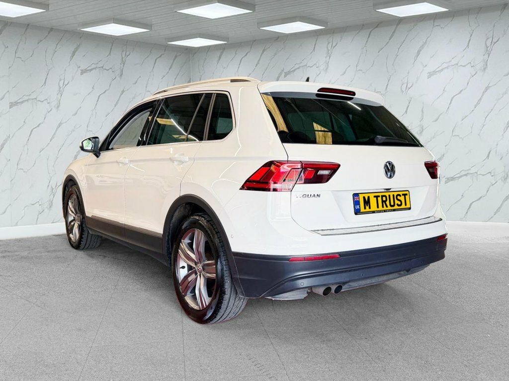 Volkswagen Tiguan 1.5L Match LP69XKF White #6
