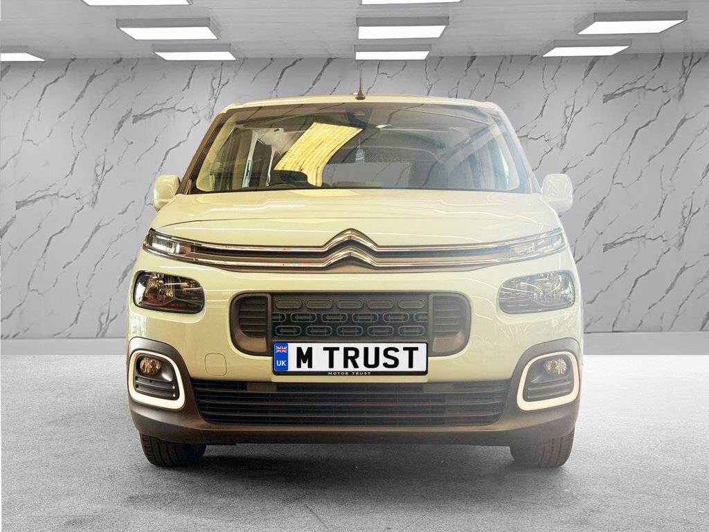 Citroen Berlingo 1.2L Feel FY69KZS Green #3