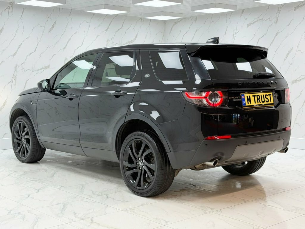Land Rover Discovery Sport 2L Hse WU19FGZ Black #6
