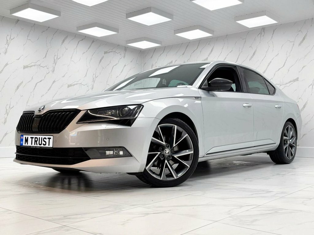 Skoda Superb 1.5L Sportline Silver #5