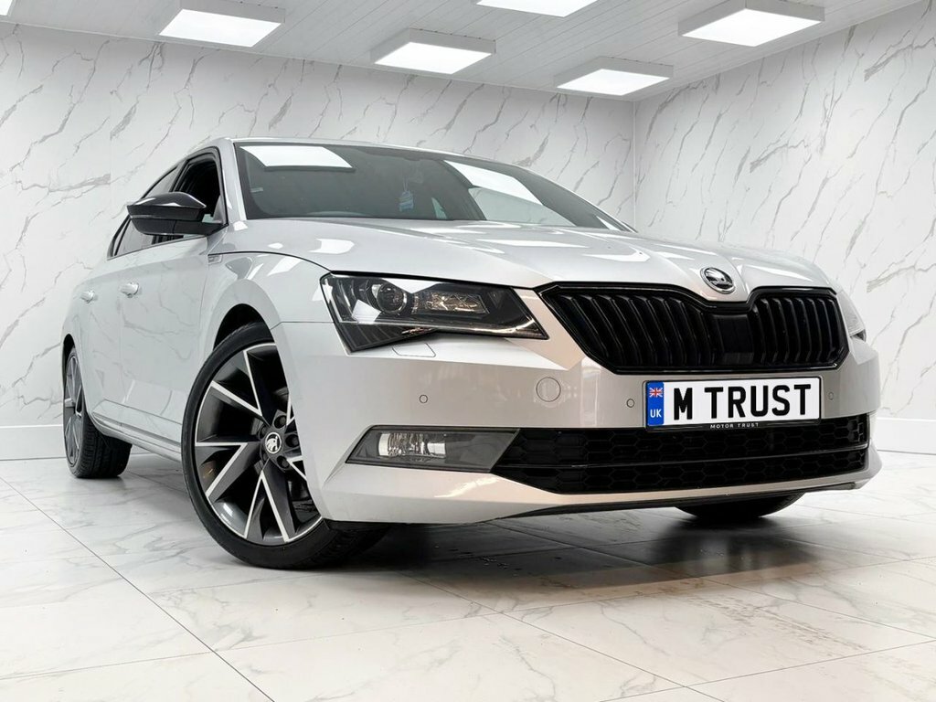 Skoda Superb 1.5L Sportline Silver #2