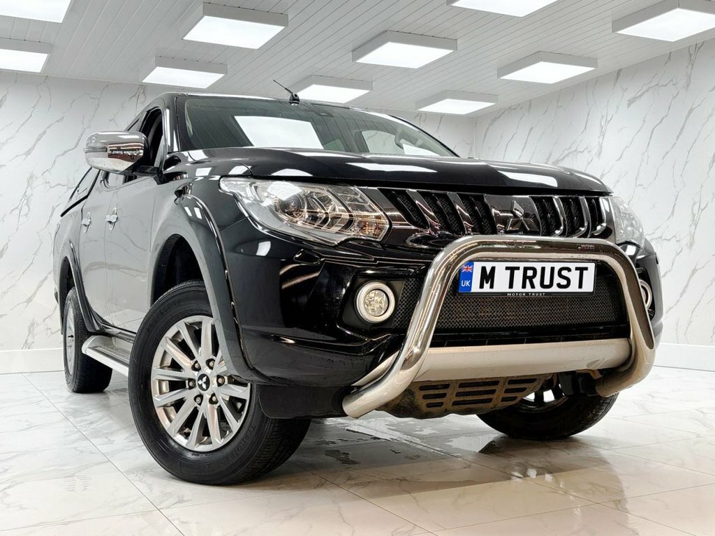 Mitsubishi L200 2.4L Dc Barbarian Black