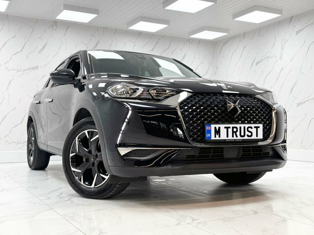 DS DS 3 Crossback 1.2L Prestige Black #2